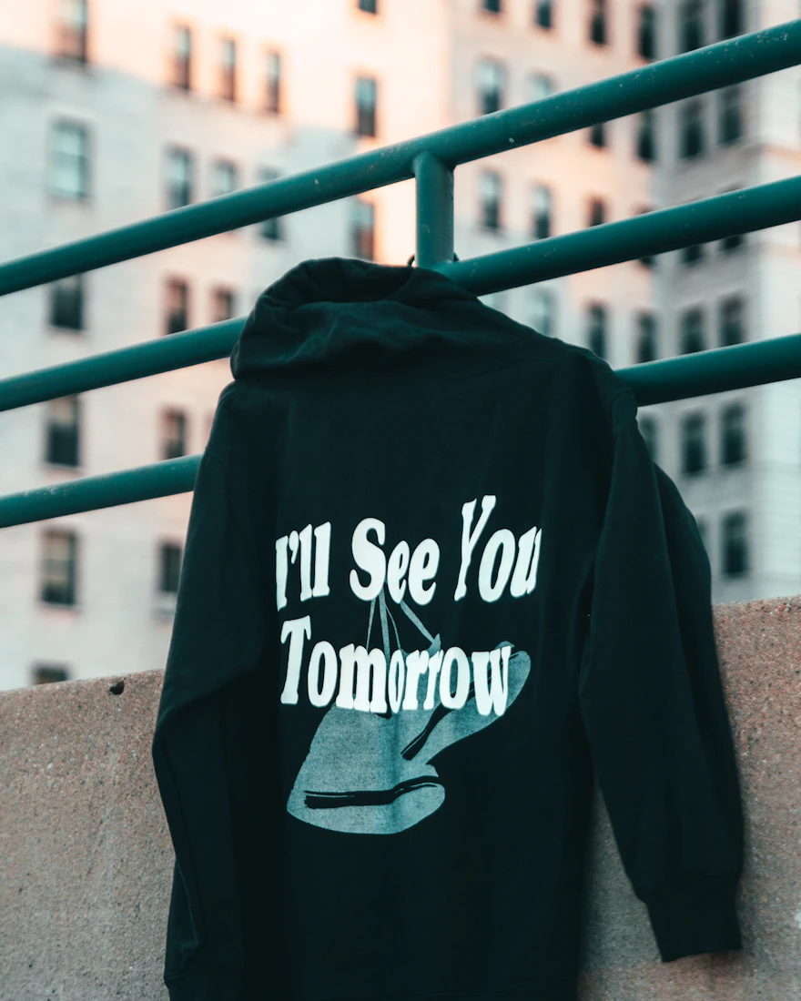 Buzo Hoodie +AURA